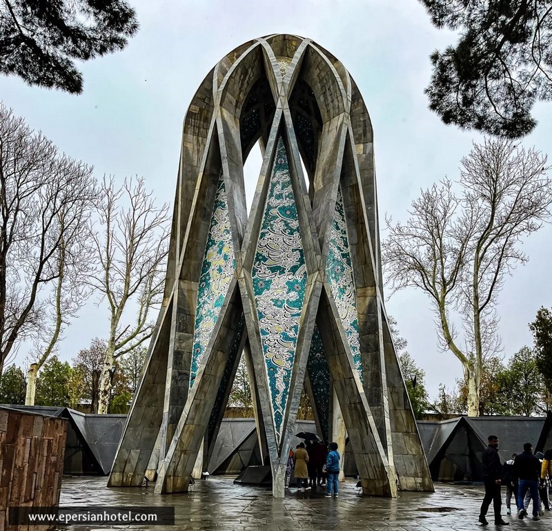 آرامگاه خیام نیشابور؛ شاهکار معماری ایران بر مزار شاعر، ریاضی دان و ستاره شناس بزرگ